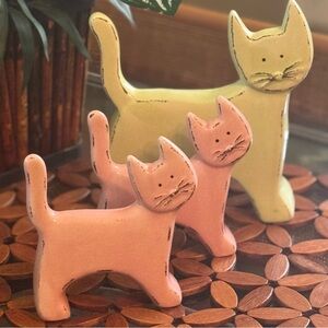 The Spring Shop 2012 Ceramic Cat/Kitty Figurine Décor Hobby Lobby